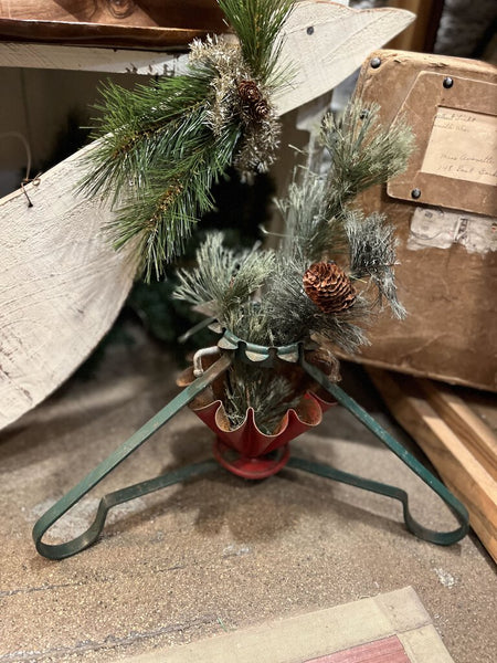Vintage Metal Tree Stand/ Flower Vase