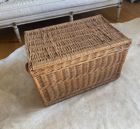 Large Lidded Basket/Coffee Table (in store P/U)