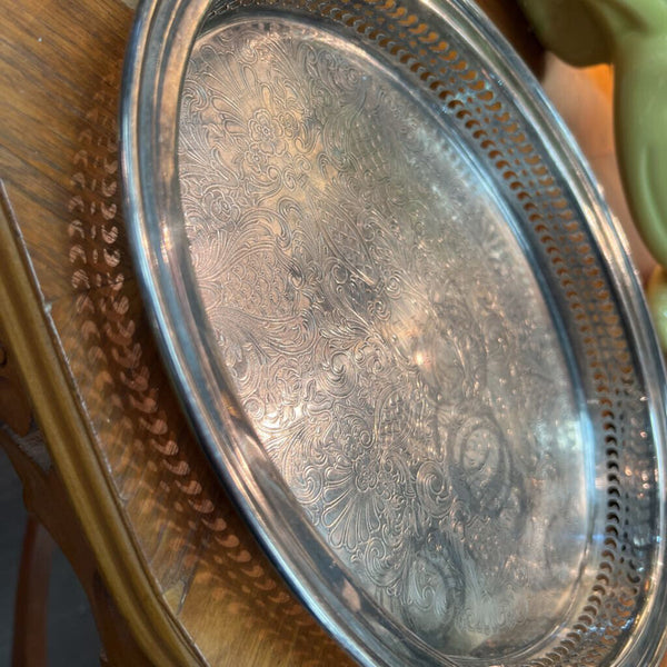 Vtg small distressed silver plate tray Wm Rogers & Son