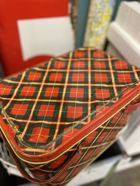 Jens Fresh Vintage ~ vintage plaid picnic tin .