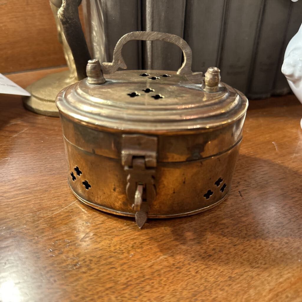 VINTAGE BRASS OVAL CRICKET BOX 4"W X 3 1/4" X 3"H, AS FOUND