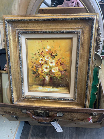 Vintage framed floral oil painting 15 x 17