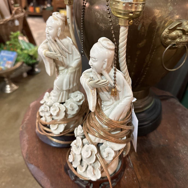 Pair of Chinese porcelain figural lamps