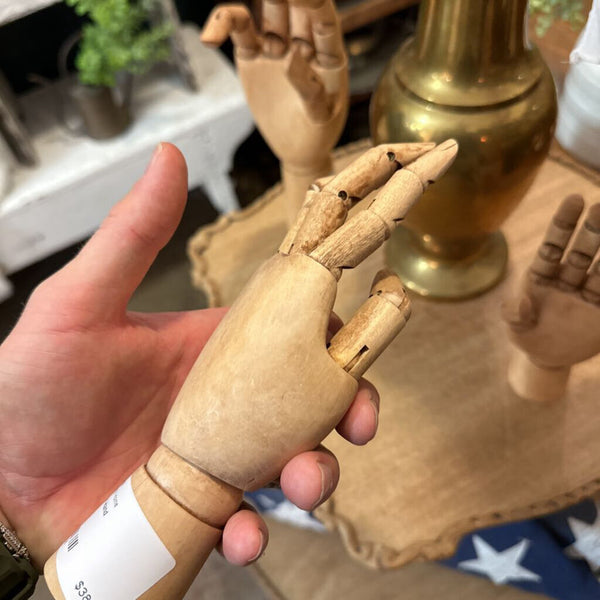 Mannequin Hand