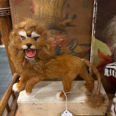 Lion miniature