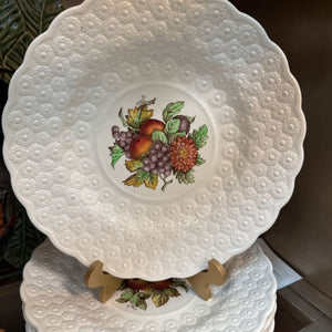 Copeland Spode England Embossed Daisies Fruit Basket Center Luncheon Plate 9.5"