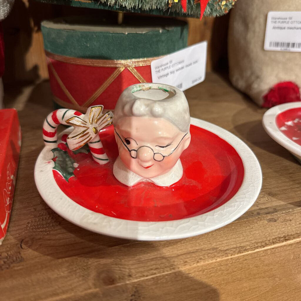 Santa Claus candle holder