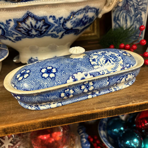 vintage Blue and White Chinoiserie English Pattern ceramic Butter Dish