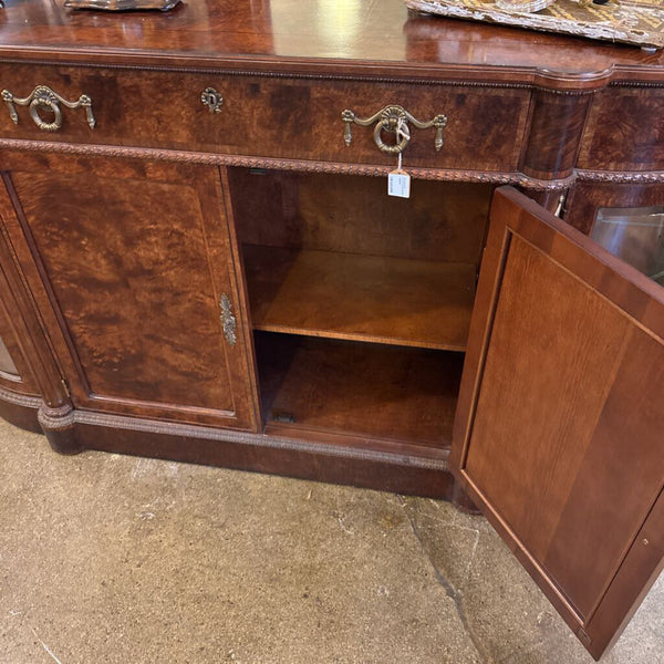 Buffet henredon 70l 24d 38t in store pick up must use movers very heavy