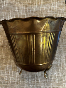 Vtg Brass Scalloped Planter w/ Feet