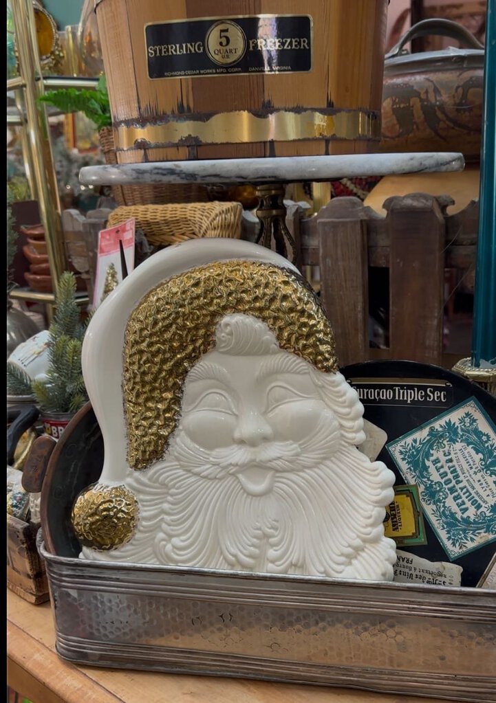 White and gold Santa platter IN STORE PICK UP ONLY