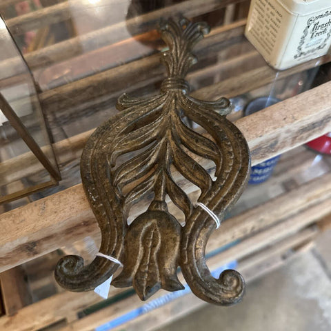 Vintage trivet