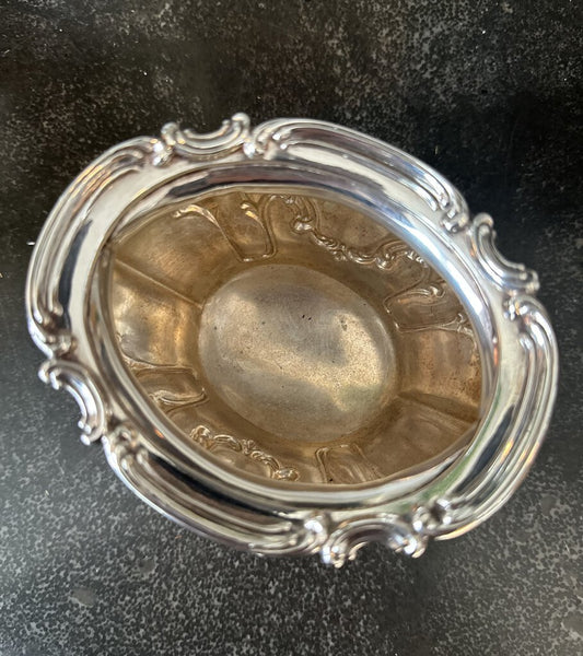 LOVELY SILVER SUGAR VESSEL 3 3/4"H x 4 1/2"W x 3 3/4" D