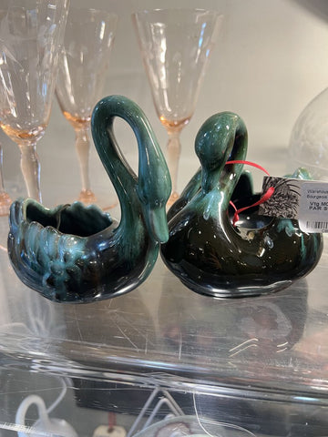 Vtg MCM Blue Mountain Pottery PAIR Swans