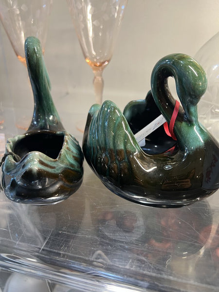 Vtg MCM Blue Mountain Pottery PAIR Swans