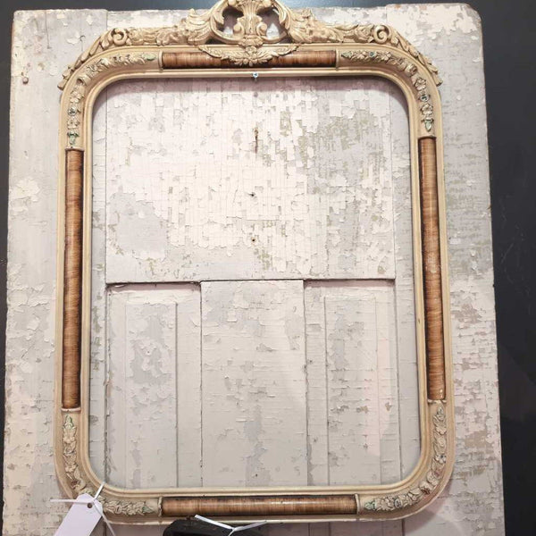 Pretty Vintage French Style Cream Wood Frame with Lovely Detailing. 19x26