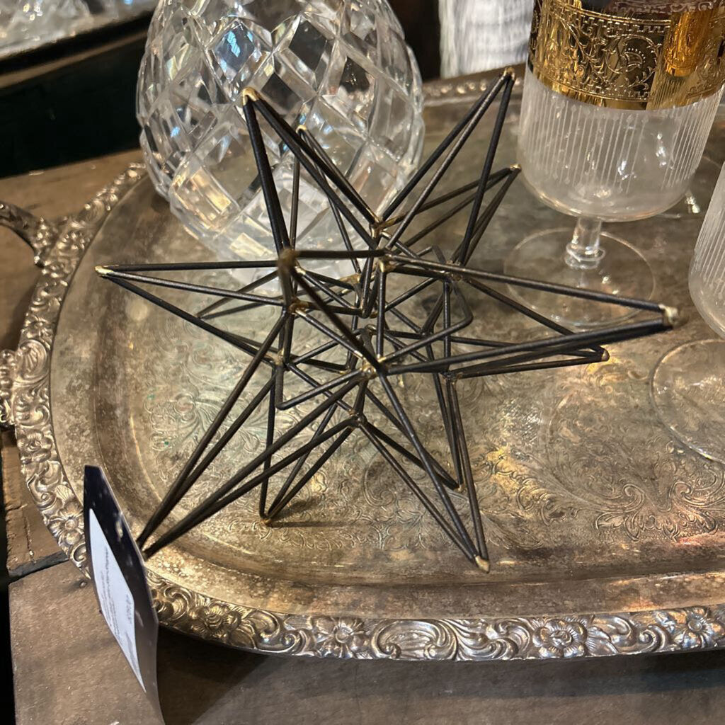 Geometric Metal Wire Star-Shaped 3D sculptural object