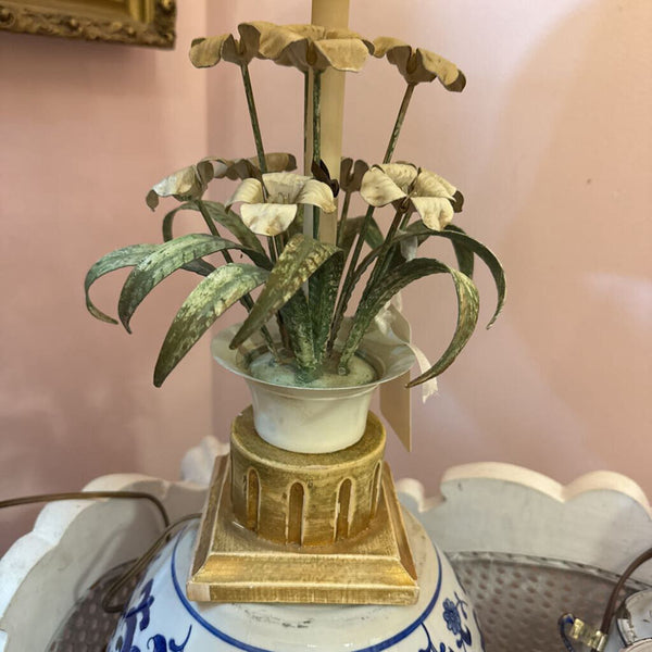 Metal vintage white flowers in pot lamp