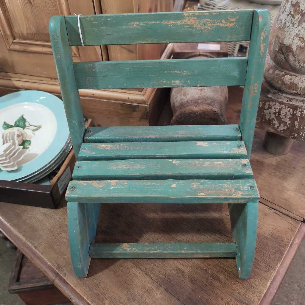 Sweet Vintage Chippy Blue/Green Wood Riser/Stool - Foldable