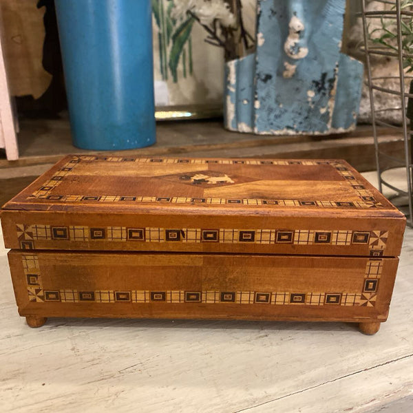 Vintage Inlaid Scottie Dog Wood Box 7.5"w x 4"h x 3"d