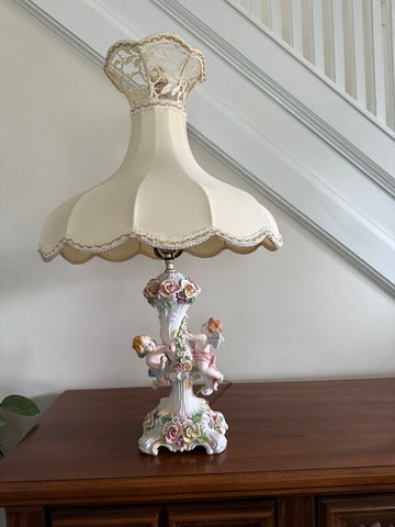 Capodimonte Porcelain Table Lamp with Angels 28"tall W1817