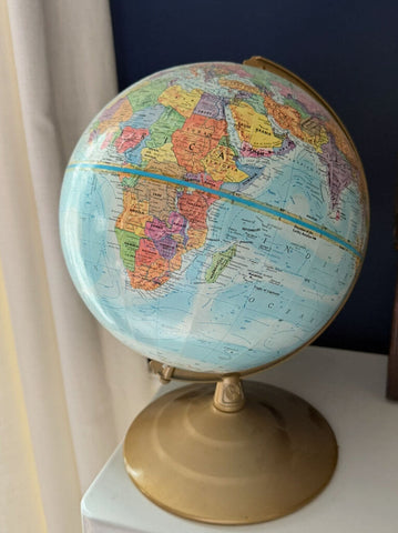 Replogle World Scholar Series 9" diam Globe W1819