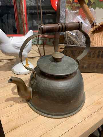 Vintage Copper Tea Pot~ 6.5" w x 7.5" l x 7.5" t