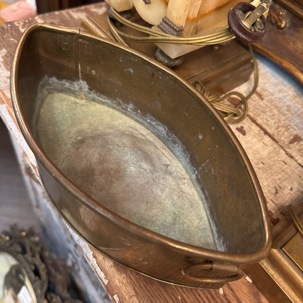 Oval brass planter insert