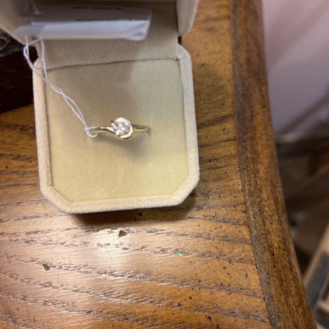 CZ solitaire ring, 14KT, sizeable