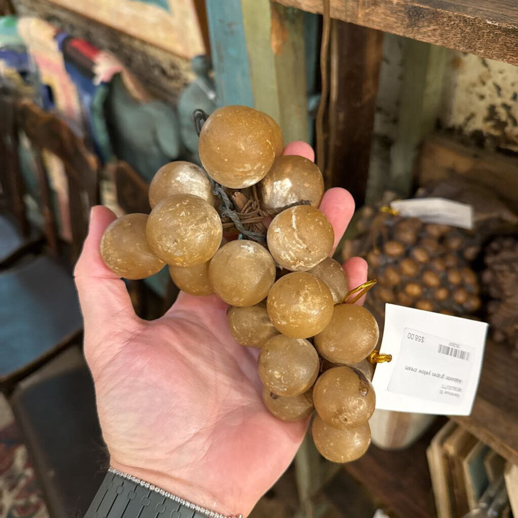 Alabaster grapes yellow cream