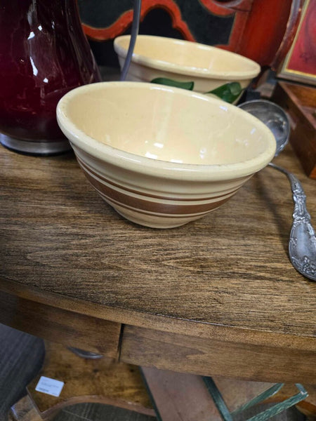 Advertising crock bowl 7" diameter
