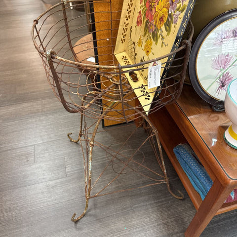 Moxie - Antique Wire Plant Stand - 18" Diameter Basket - 29"H