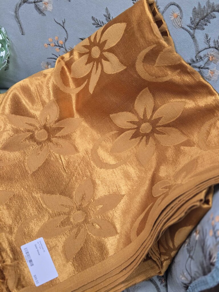 Gold throw
