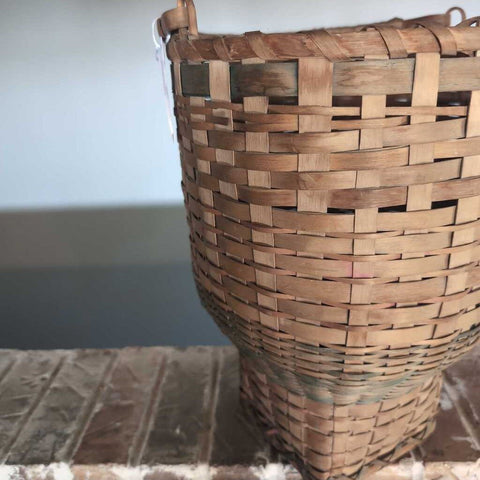 Vintage Basket w/Handle