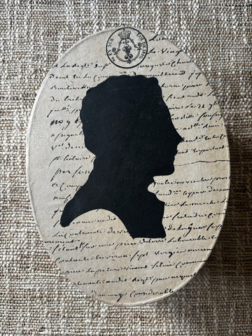 Silhouette Oval Box
