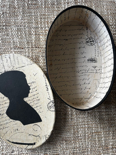 Oval Silhouette Box