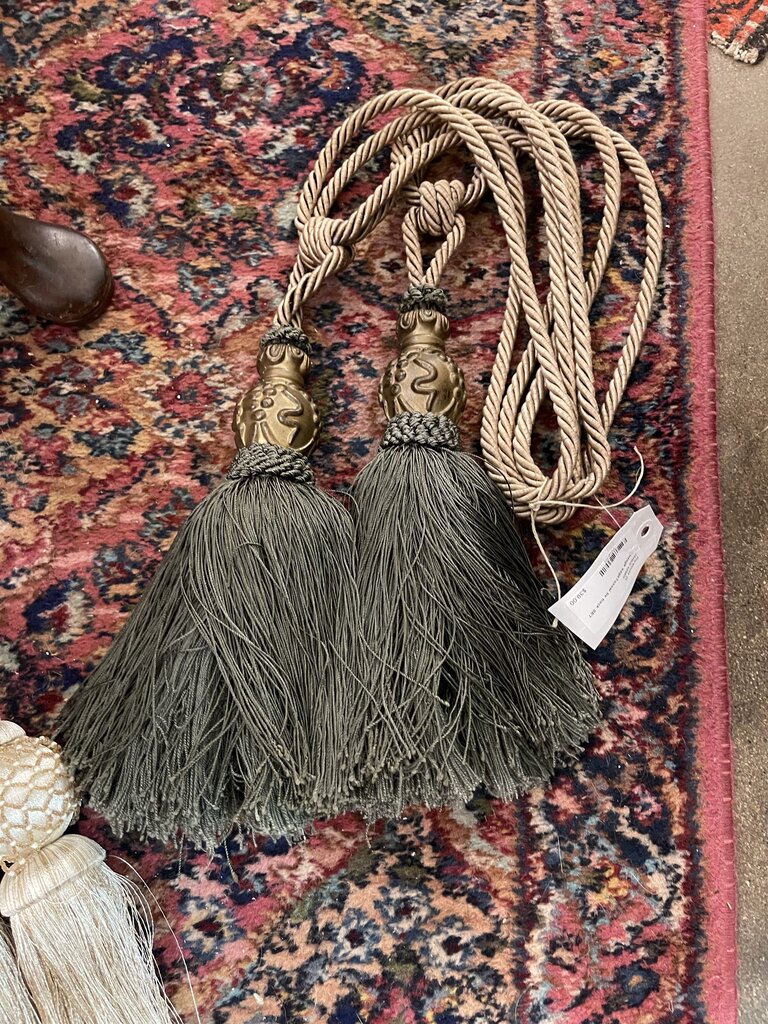 vintage sageTassel tie back SET