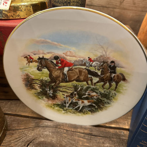 Hunt Scene Plate