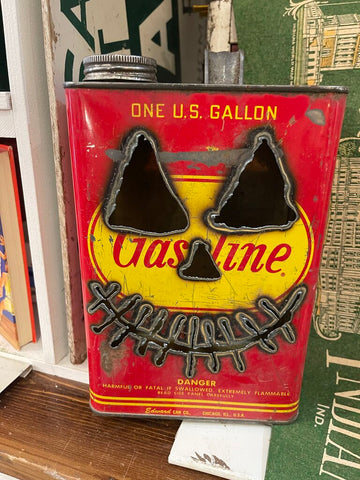 Jens Fresh Vintage ~ Vintage repurpose jack-o'-lantern gasoline can