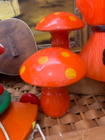 Vintage MCM Orange Mushroom salt and peppershakers set of two