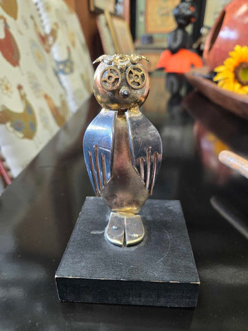 Owl by Zuniga 1971