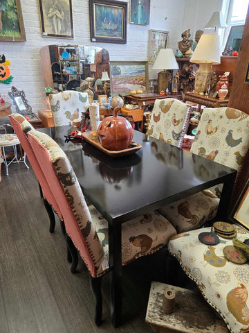 Black table 34 x 60 with 6 rooster chairs in store pick up