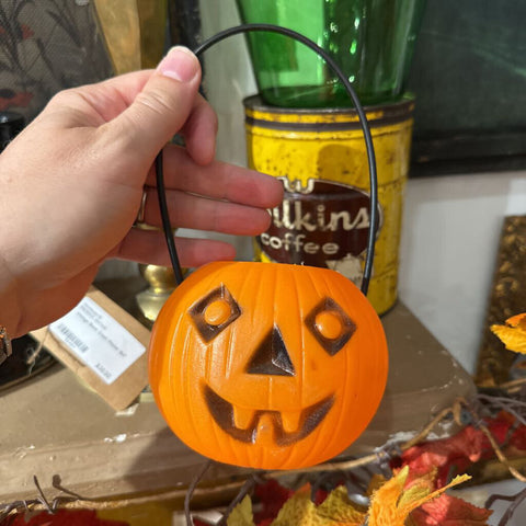 Vintage small pumpkin pale