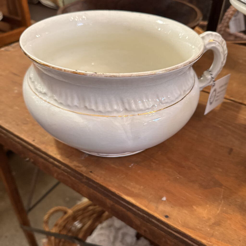 Gold Detail Chamber Pot