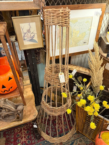 Wicker trellis