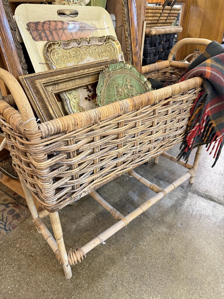 Wicker plant stand