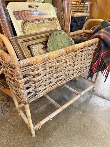 Wicker plant stand