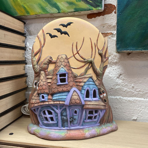 Moxie - Hobbyist Light Up Halloween House With Bats