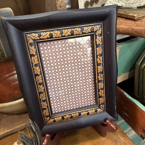 Fall leaves frame