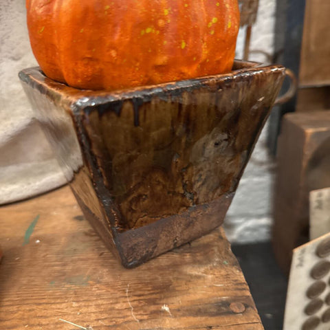 Brown glaze planter